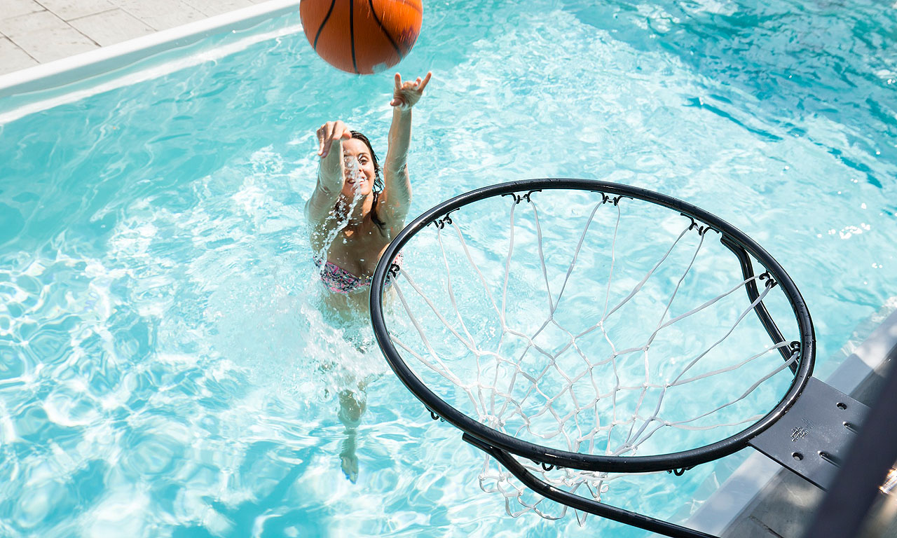 Basketballkorb_fuer_Pool