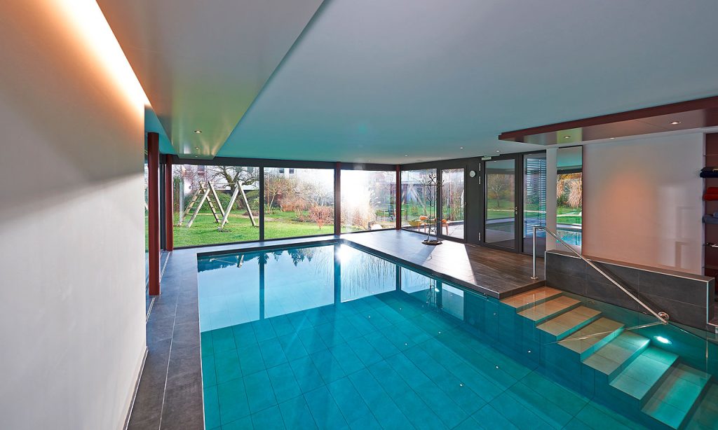 schwimmhalle _privat