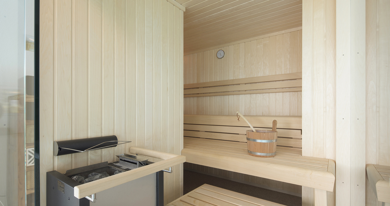 02_sauna_im_poolhaus