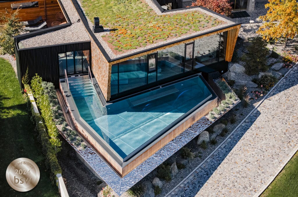 Architektur Hotel mit Außenpool