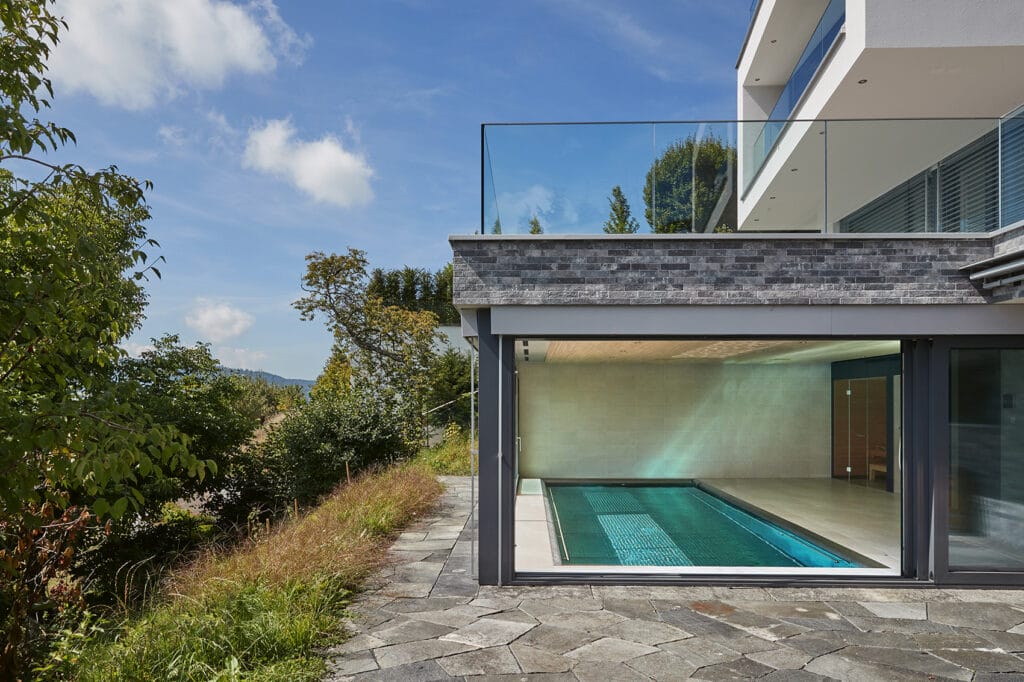 Pool mit traumhaftem Ausblick