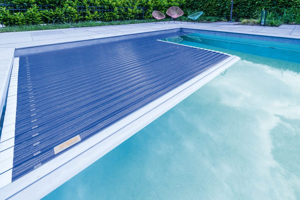 Rolladenabdeckung Pool